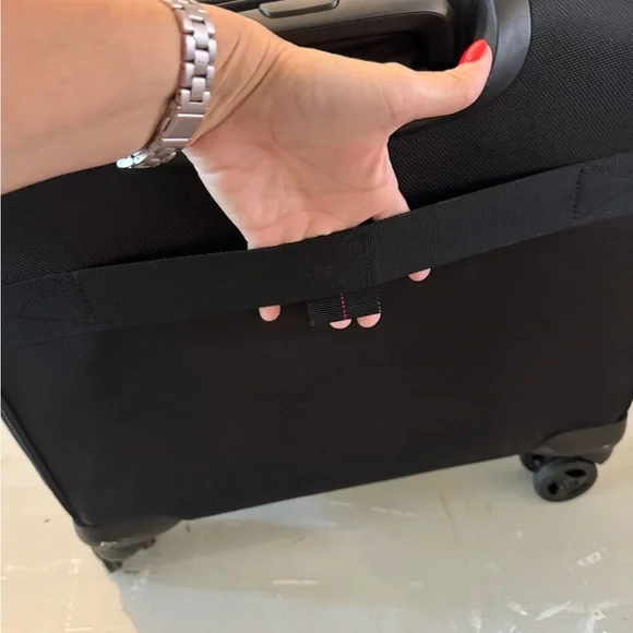 Samsonite Black Rolling Travel‎ Bag - Picture 4 of 13